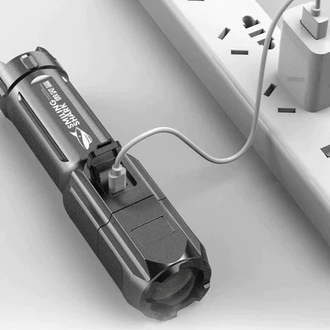 Lanterna Tática Portátil Led Recarregável USB Super Potente - Tiger Express